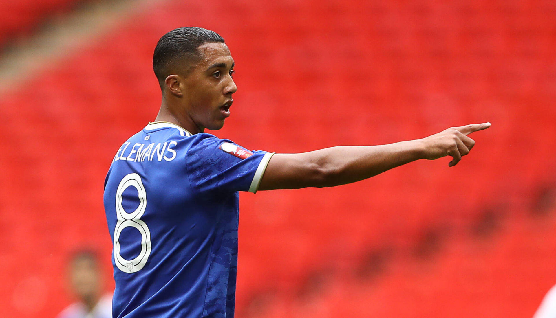 包含广州队训练开放日，转会期扳平良机引欢呼，欧篮联在即，球队文化再被提及的词条